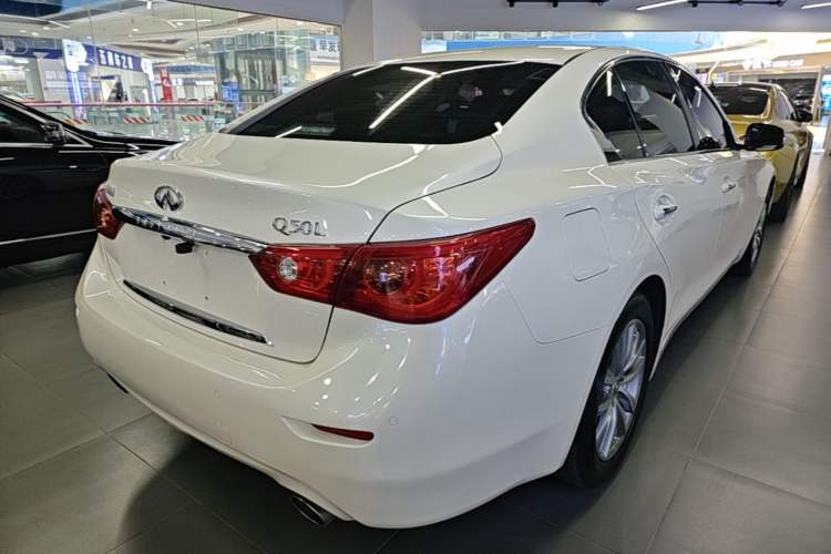 Used Infiniti Q50L 2016 2.0T Enjoyment Edition Rear Right 45 Deg