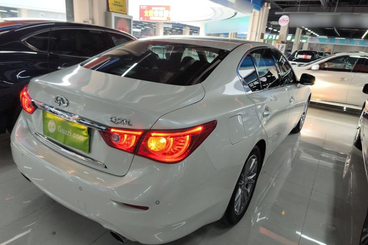 Used Infiniti Q50L 2016 2.0T Ambition Edition Rear Right 45 Deg