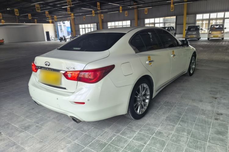 Used Infiniti Q50L 2016 2.0T Ambition Edition Rear Right 45 Deg