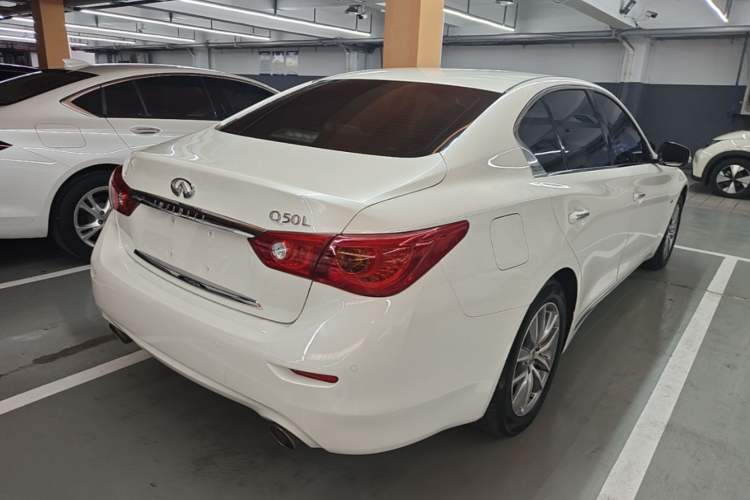 Used Infiniti Q50L 2016 2.0T Enjoyment Edition Rear Right 45 Deg
