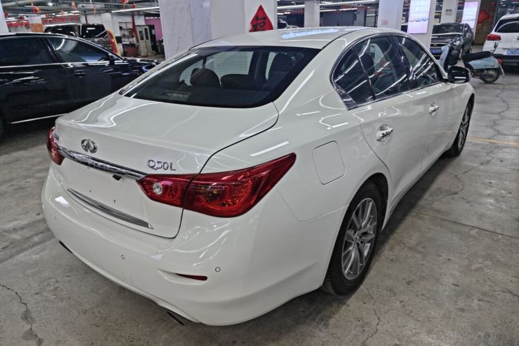 Used Infiniti Q50L 2016 2.0T Enjoyment Edition Rear Right 45 Deg