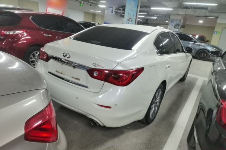 Used Infiniti Q50L 2016 2.0T Enjoyment Edition Rear Right 45 Deg
