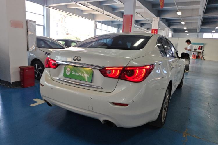 Used Infiniti Q50L 2016 2.0T Ambition Edition Rear Right 45 Deg