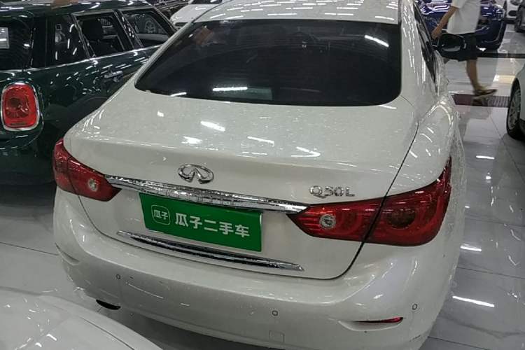 Used Infiniti Q50L 2016 2.0T Ambition Edition Rear