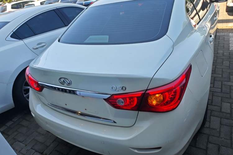 Used Infiniti Q50L 2016 2.0T Enjoyment Edition Rear