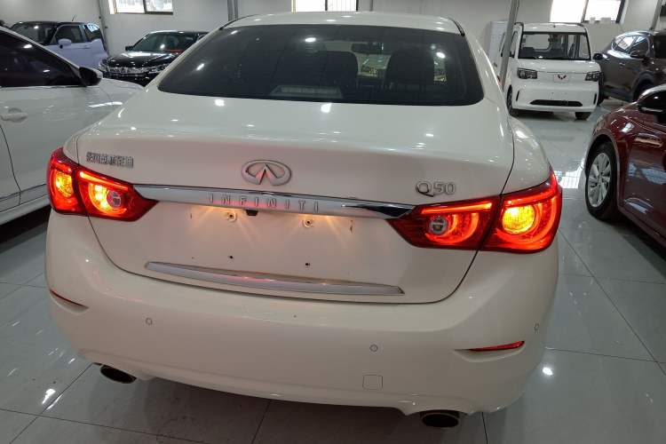 Used Infiniti Q50L 2016 2.0T Enjoyment Edition Rear