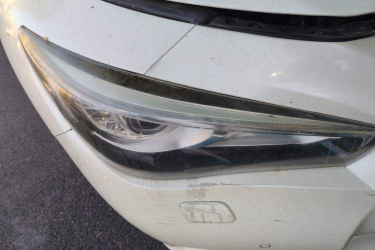 Used Infiniti Q50L 2016 2.0T Enjoyment Edition Right Front Headlight