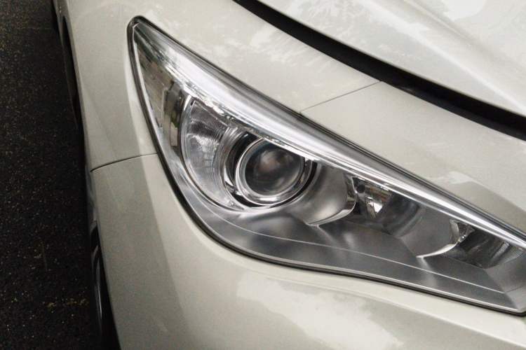 Used Infiniti Q50L 2016 2.0T Comfort Edition Right Front Headlight
