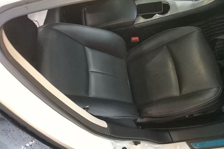 Used Infiniti Q50L 2016 2.0T Ambition Edition Right Front Seat