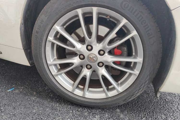Used Infiniti Q50L 2016 2.0T Ambition Edition Right Front Wheel Hub