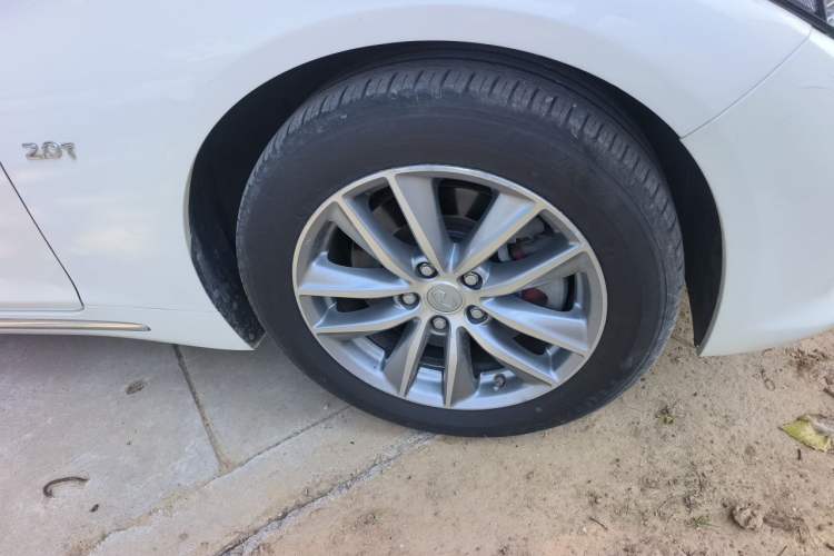 Used Infiniti Q50L 2016 2.0T Enjoyment Edition Right Front Wheel Hub