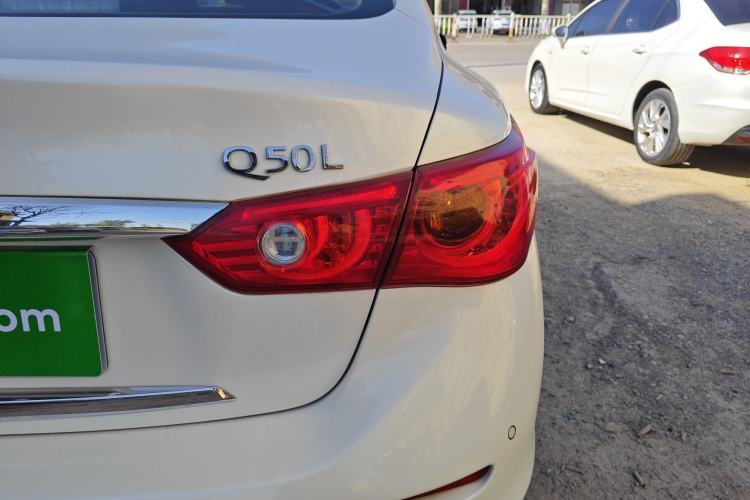 Used Infiniti Q50L 2016 2.0T Comfort Edition Right Rear Taillight