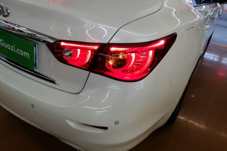 Used Infiniti Q50L 2016 2.0T Ambition Edition Right Rear Taillight