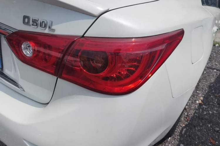 Used Infiniti Q50L 2016 2.0T Comfort Edition Right Rear Taillight