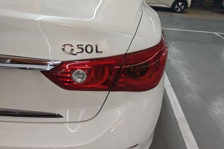Used Infiniti Q50L 2016 2.0T Enjoyment Edition Right Rear Taillight