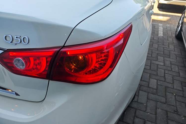 Used Infiniti Q50L 2016 2.0T Enjoyment Edition Right Rear Taillight