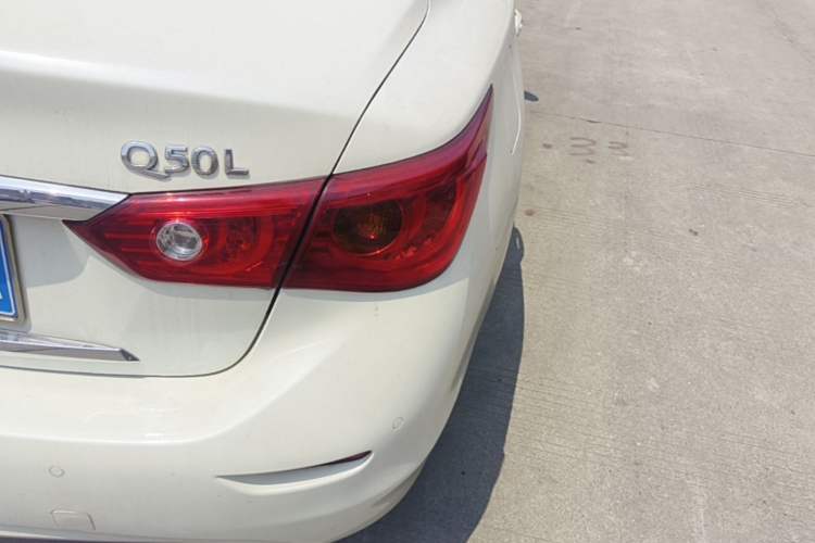 Used Infiniti Q50L 2016 2.0T Comfort Edition Right Rear Taillight