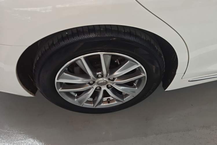 Used Infiniti Q50L 2016 2.0T Enjoyment Edition Right Rear Wheel Hub