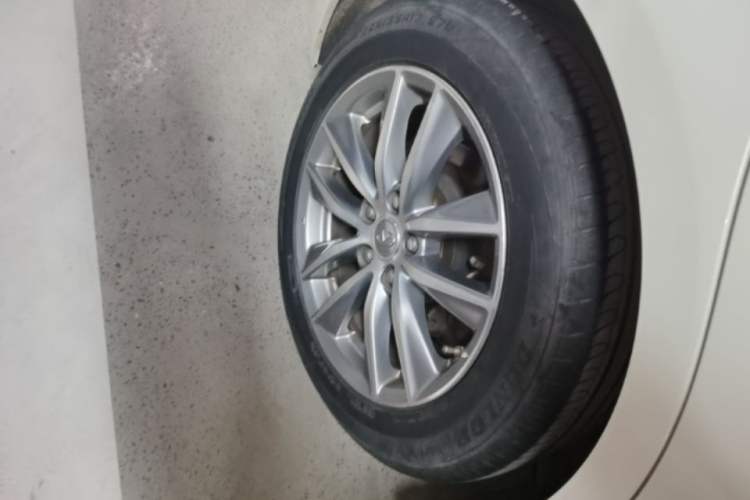 Used Infiniti Q50L 2016 2.0T Enjoyment Edition Right Rear Wheel Hub