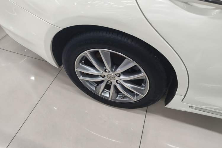 Used Infiniti Q50L 2016 2.0T Enjoyment Edition Right Rear Wheel Hub