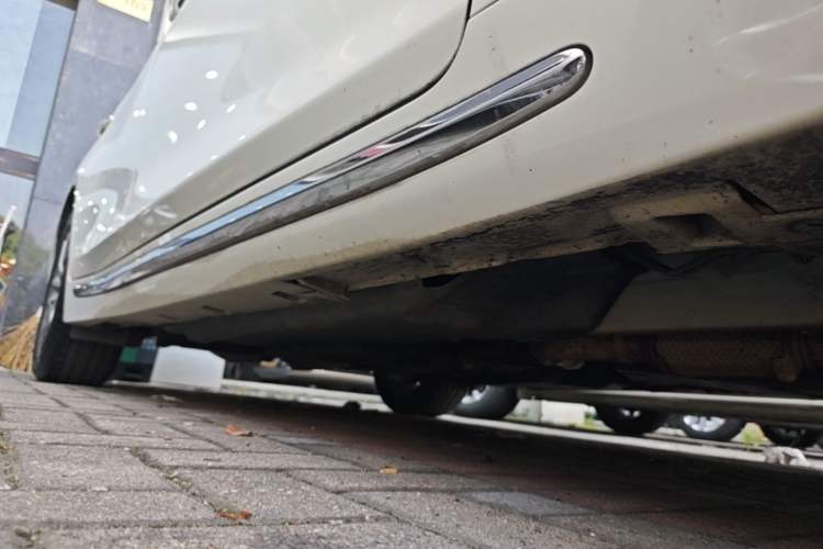 Used Infiniti Q50L 2016 2.0T Enjoyment Edition Right Side Sill