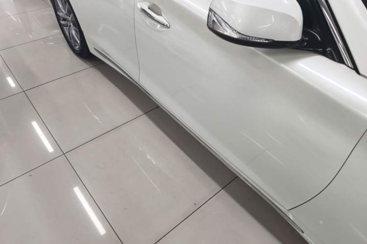 Used Infiniti Q50L 2016 2.0T Enjoyment Edition Right Side Sill
