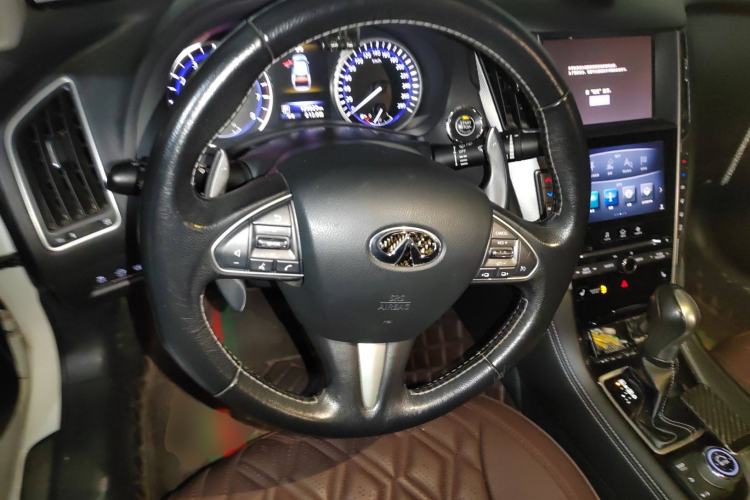 Used Infiniti Q50L 2016 2.0T Elite Sport Edition Steering Wheel