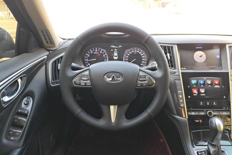 Used Infiniti Q50L 2016 2.0T Comfort Edition Steering Wheel
