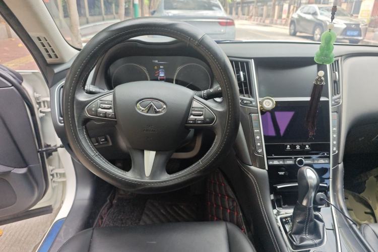 Used Infiniti Q50L 2016 2.0T Comfort Edition Steering Wheel