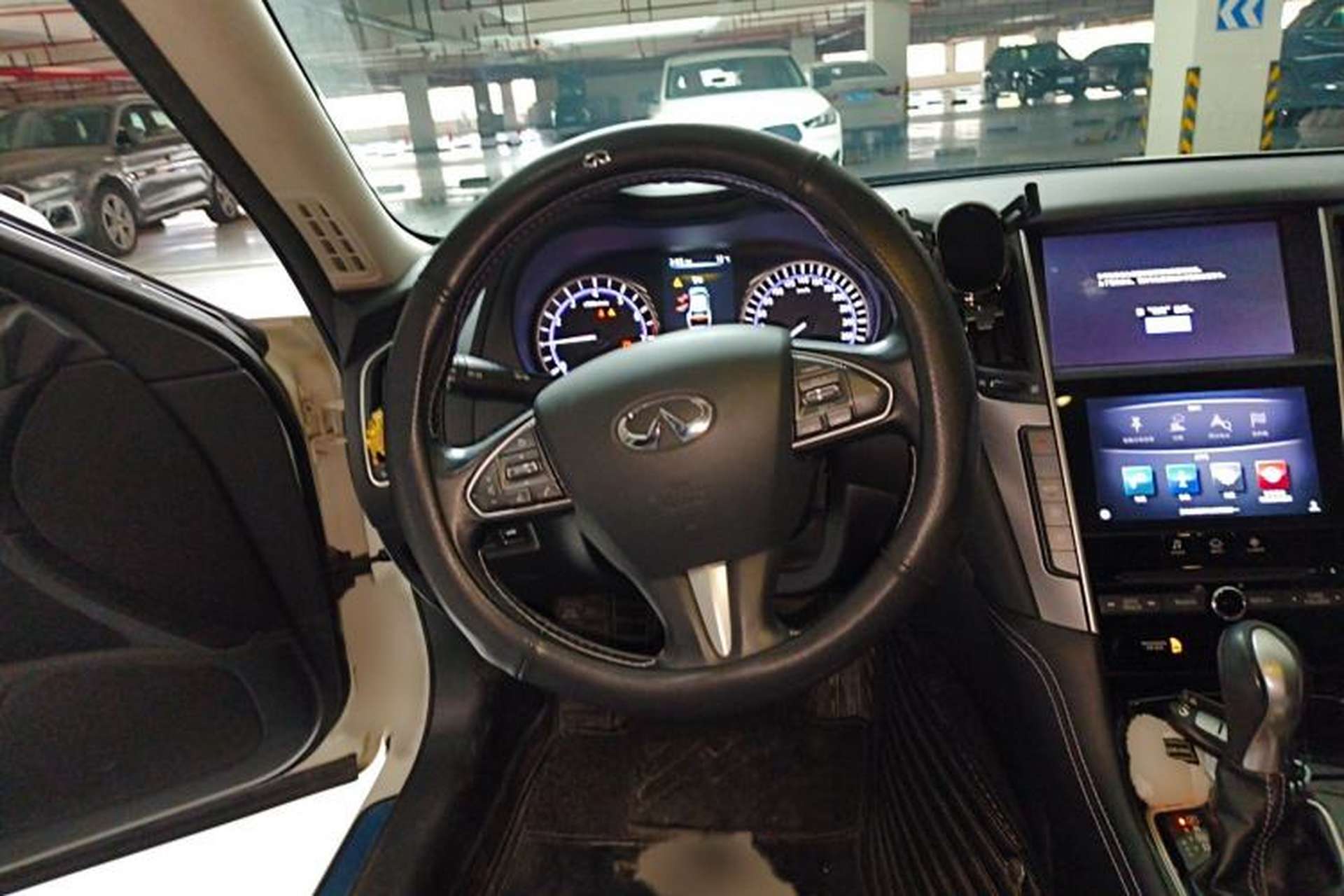 Used Infiniti Q50L 2016 2.0T Ambition Edition Steering Wheel