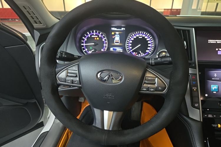 Used Infiniti Q50L 2016 2.0T Enjoyment Edition Steering Wheel