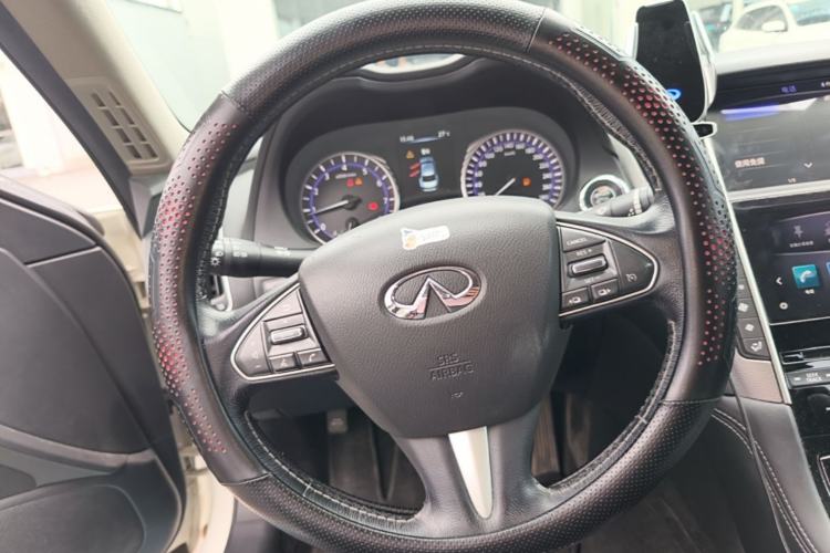Used Infiniti Q50L 2016 2.0T Enjoyment Edition Steering Wheel