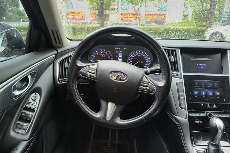 Used Infiniti Q50L 2016 2.0T Ambition Edition Steering Wheel