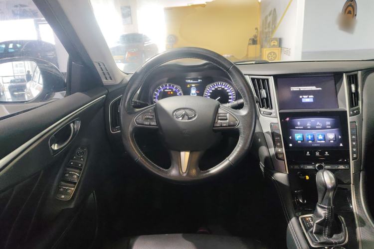 Used Infiniti Q50L 2016 2.0T Enjoyment Edition Steering Wheel