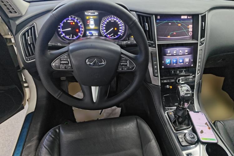 Used Infiniti Q50L 2016 2.0T Enjoyment Edition Steering Wheel