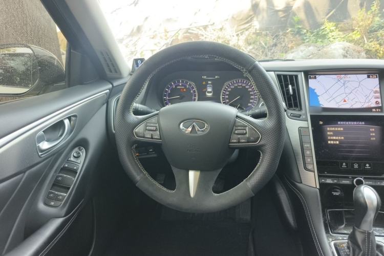 Used Infiniti Q50L 2016 2.0T Enjoyment Edition Steering Wheel