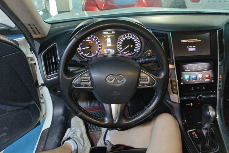 Used Infiniti Q50L 2016 2.0T Ambition Edition Steering Wheel