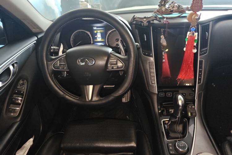 Used Infiniti Q50L 2016 2.0T Elite Sport Edition Steering Wheel