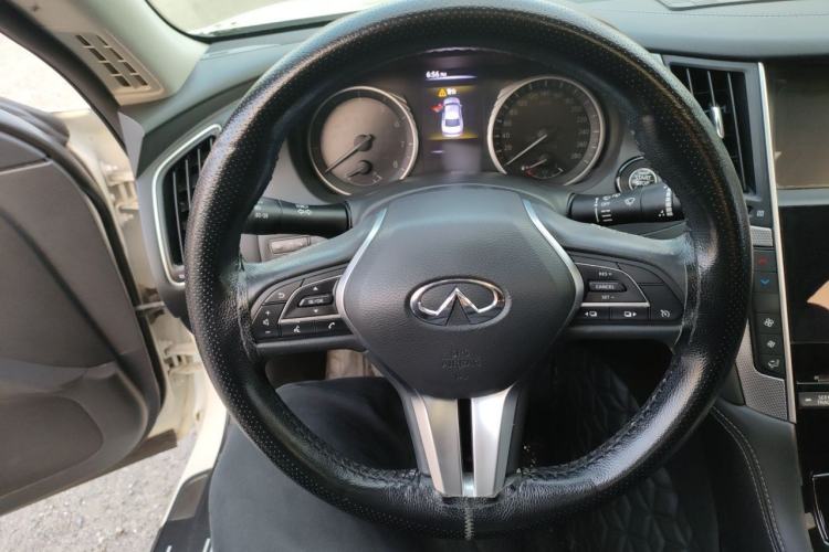 Used Infiniti Q50L 2016 2.0T Ambition Edition Steering Wheel
