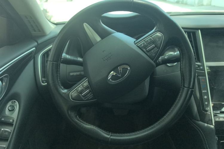 Used Infiniti Q50L 2016 2.0T Comfort Edition Steering Wheel