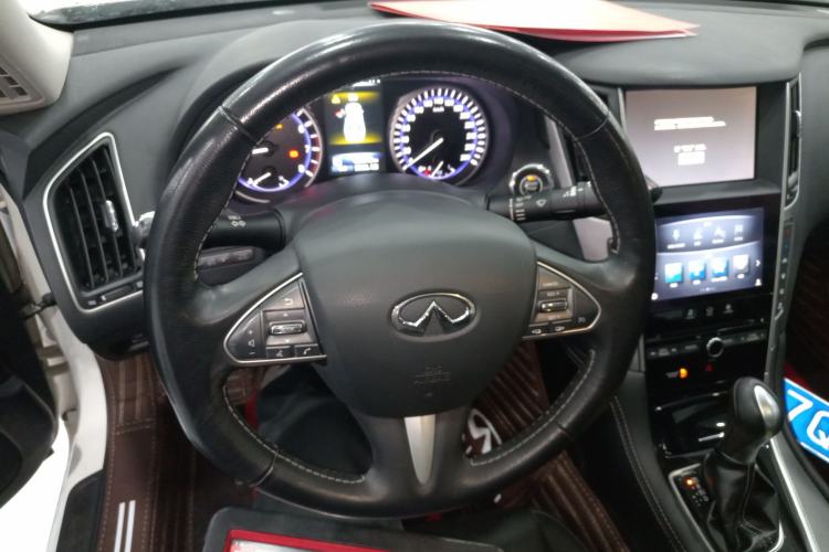 Used Infiniti Q50L 2016 2.0T Enjoyment Edition Steering Wheel