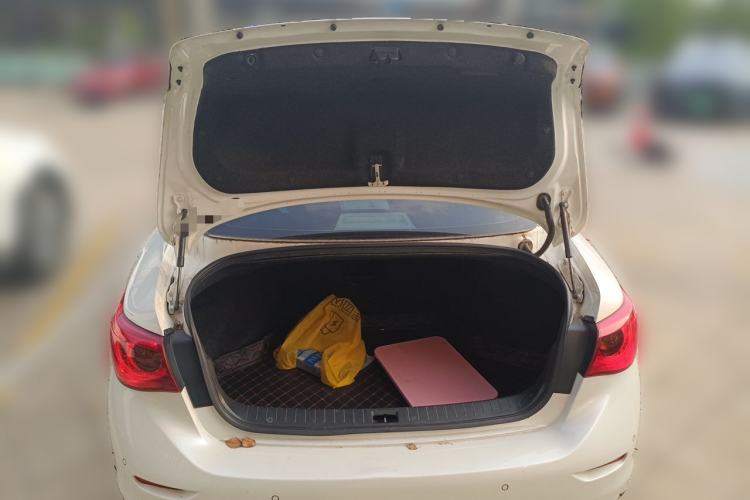 Used Infiniti Q50L 2016 2.0T Enjoyment Edition Trunk