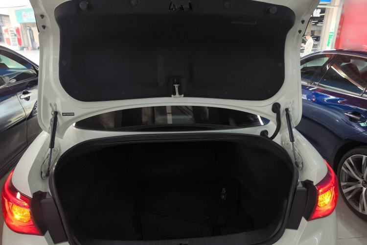 Used Infiniti Q50L 2016 2.0T Ambition Edition Trunk