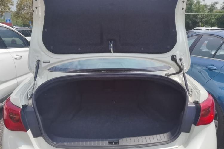 Used Infiniti Q50L 2016 2.0T Comfort Edition Trunk