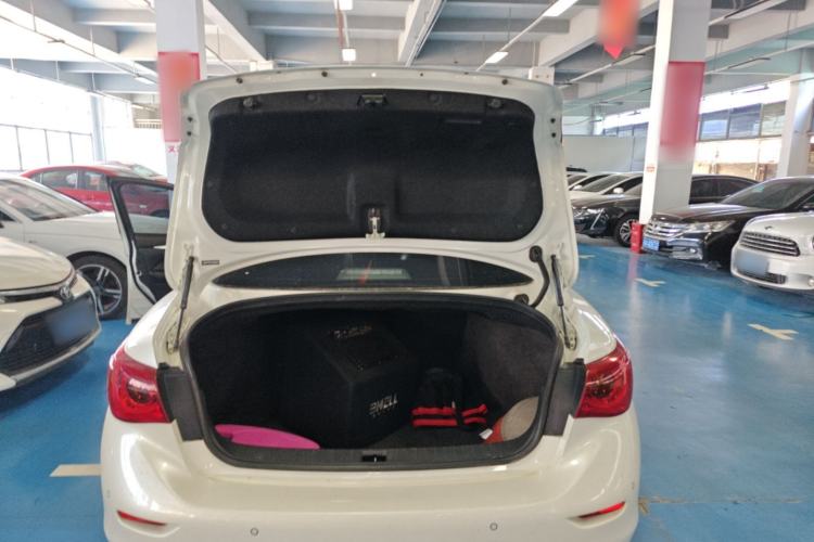 Used Infiniti Q50L 2016 2.0T Ambition Edition Trunk
