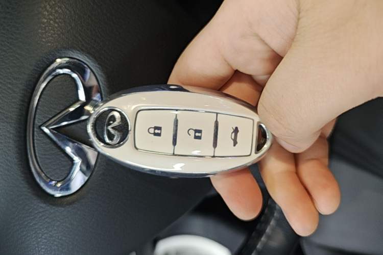 Used Infiniti Q50L 2016 2.0T Enjoyment Edition Vehicle Key