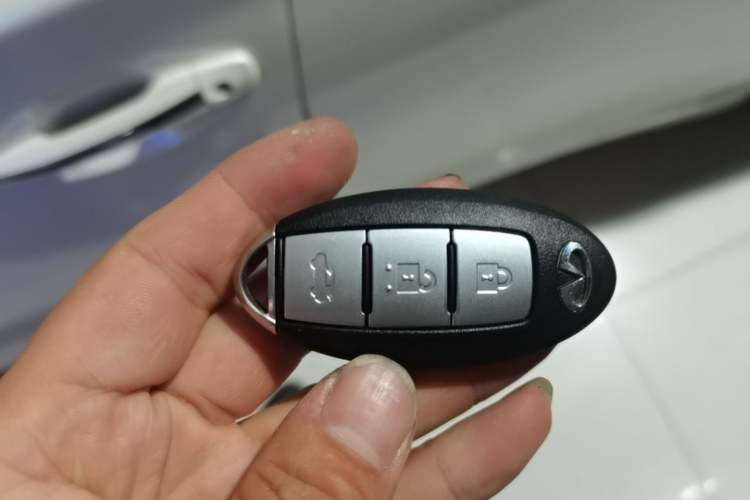 Used Infiniti Q50L 2016 2.0T Enjoyment Edition Vehicle Key