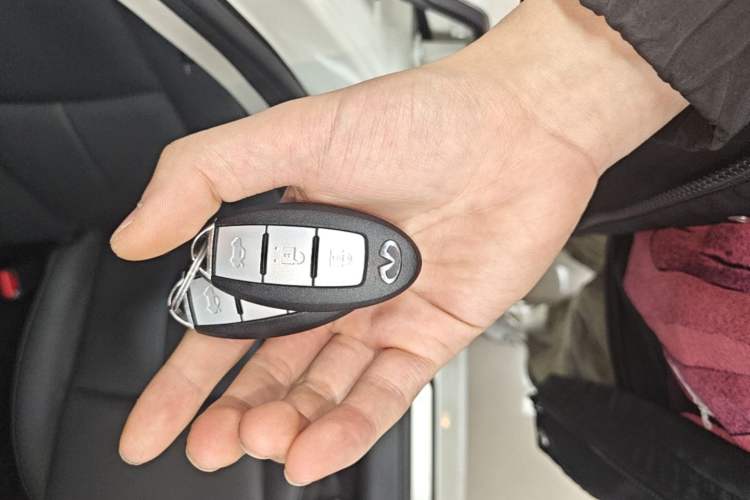 Used Infiniti Q50L 2016 2.0T Enjoyment Edition Vehicle Key