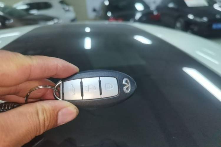 Used Infiniti Q50L 2016 2.0T Enjoyment Edition Vehicle Key