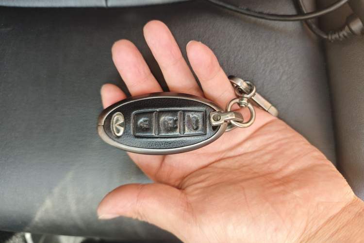 Used Infiniti Q50L 2016 2.0T Comfort Edition Vehicle Key